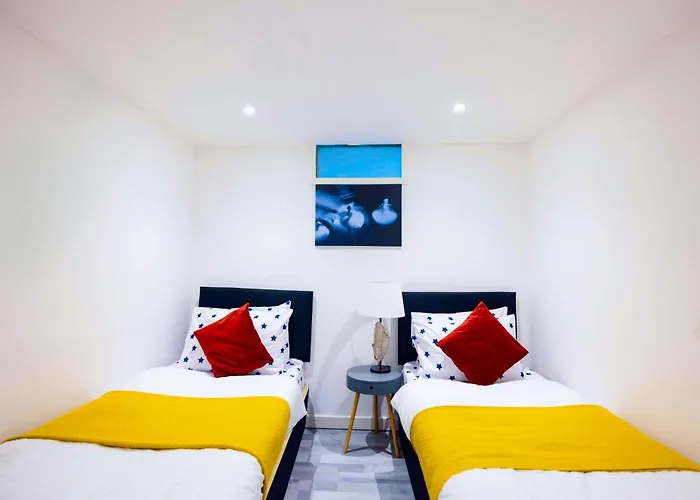 3 Bedroomflat-Free Parking-Wifi-Parking-8People