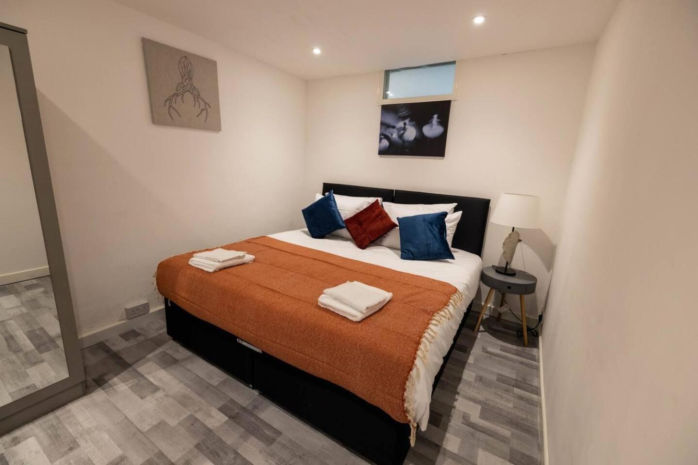 Апартаменты 3 Bedroomflat-free Parking-wifi-parking-8people